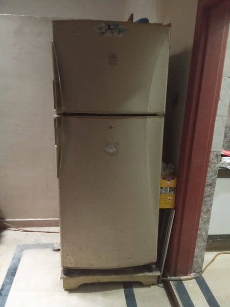 Dawlance Fridge jumbo size 4