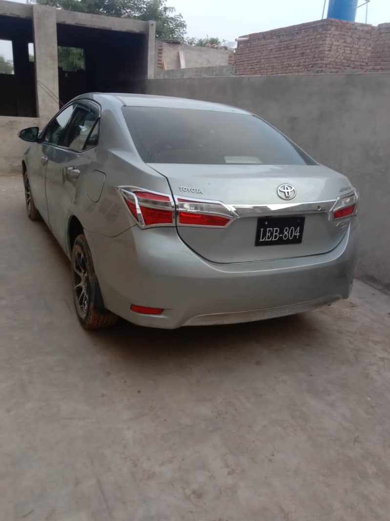 Toyota Corolla Altis 2016 3