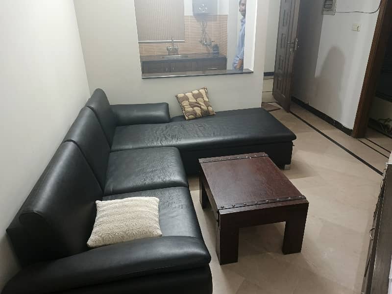 900 Square Feet Flat Up For rent In E-11/2 3