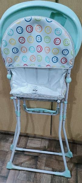 baby eating chair 2