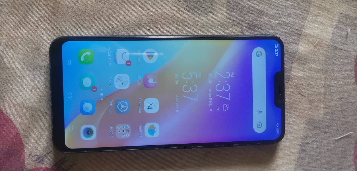 Vivo y81s 6gbram\128gbrom black color 6