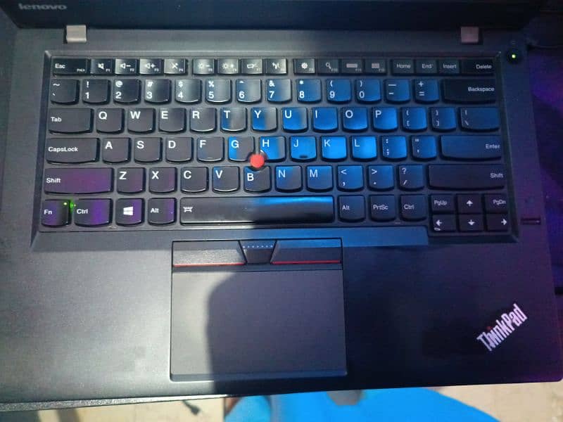 Lenovo Thinkpad T450s 8/500 10/10 negotiable URGENT 3