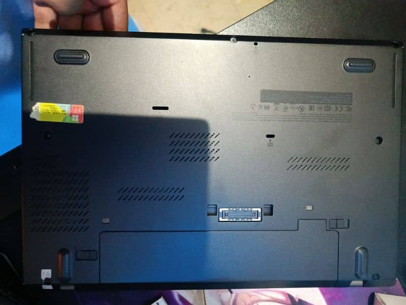 Lenovo Thinkpad T450s 8/500 10/10 negotiable URGENT 4