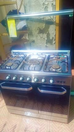 Cooking range for sale only 6 month used