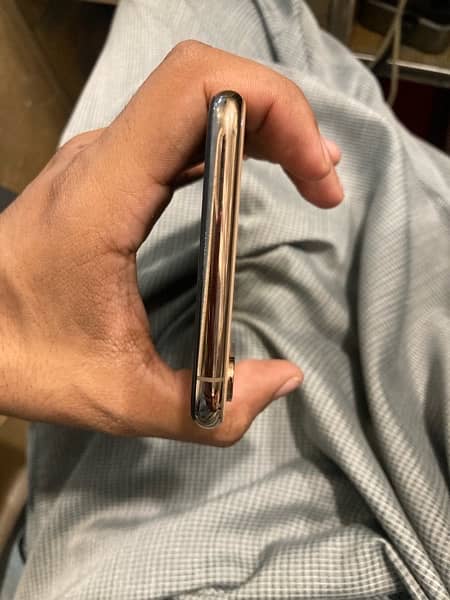 iPhone XS Max 256gb PTA approved urgent sale 3