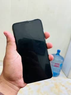 I phone xs max 256GB 0