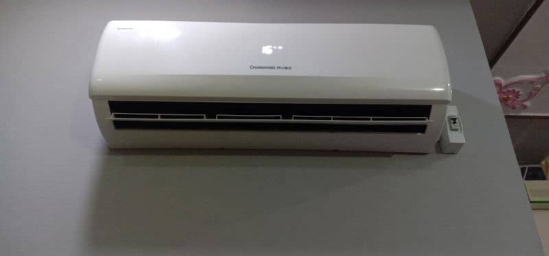 1.5 Ton Very Good Condition Dc inverter Con # {03002509049} 1