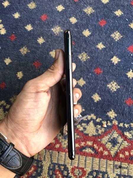 iphone Xs Max contact 03133898008 2