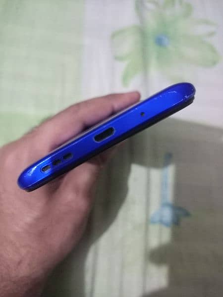 xiaomi redmi 9a 2gb 32gb is for sale. 5