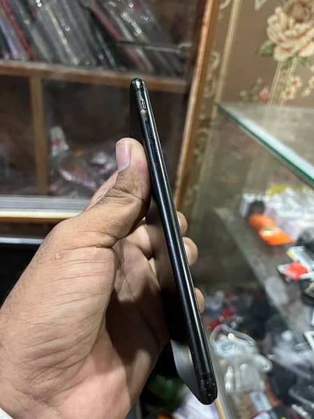 iPhone 7plus 128 GB PTA approved battery and panel change baki all ok 2