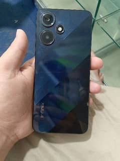 Infinix hot 30 play. 4+64 0