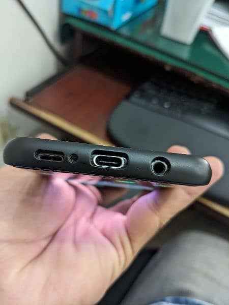 Samsung S9+ PTA , working ok but LCD crack and back 4