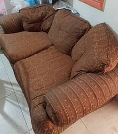 Sofa Set 7 Seater In Best Condition