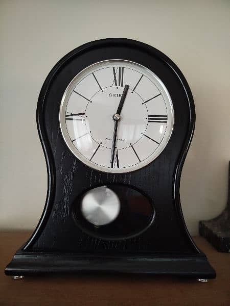 Table clock Seiko original AVAILABLE 4