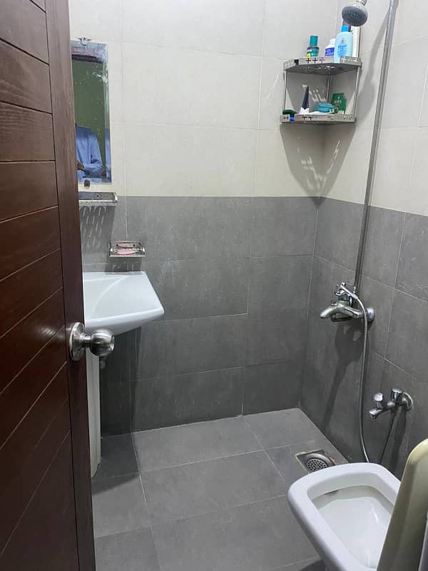 Well Maintained One Unit House Available For Sale In Rufi Fountain Gulistan e Jauhar Block 19 16