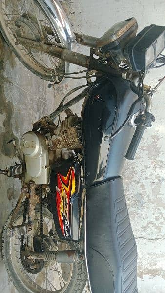 Honda 125 2007 black 2