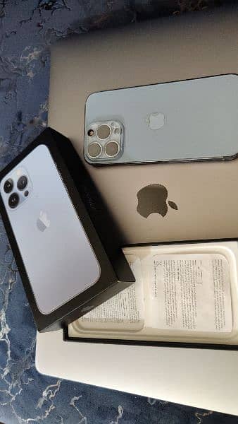 iphone 13 pro with Box 256Gb 1