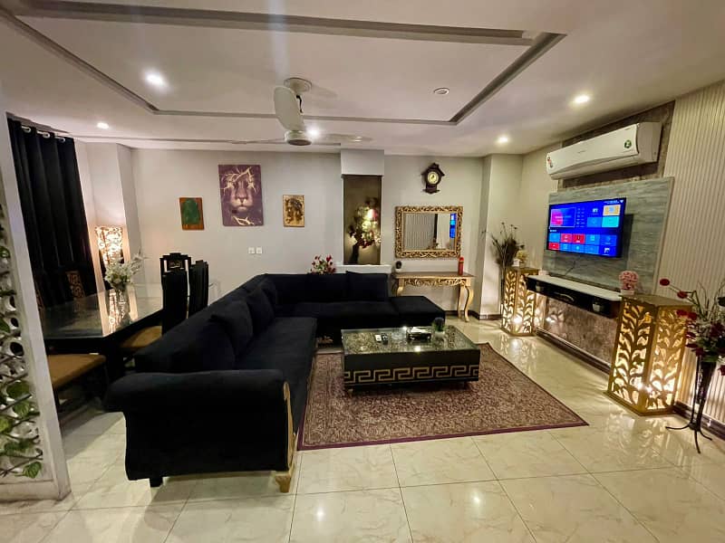 10 Marla Spanish house for sale in dha phase 8 ex parkview 35