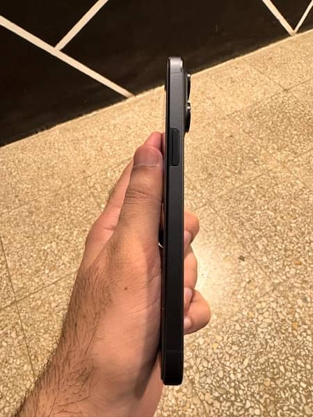 iPhone 15 Pro Max Non Pta 2