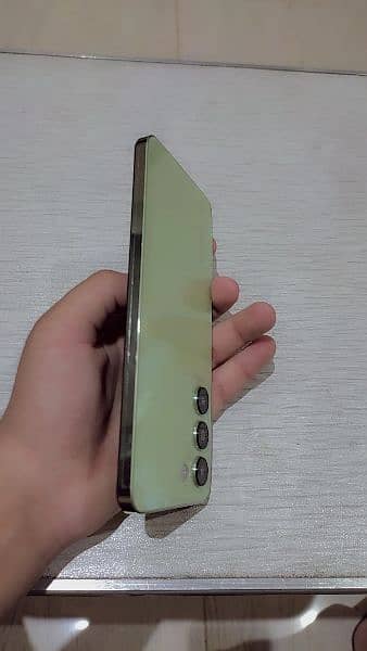 vivo Y 100 used as new with free customized back cover 5