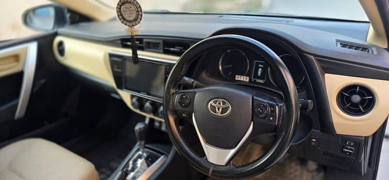 Toyota Corolla Altis 2019 13