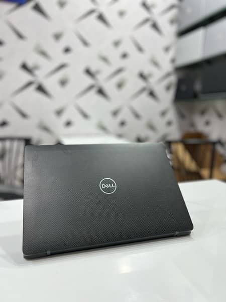 DELL LATITUDE 7400 5