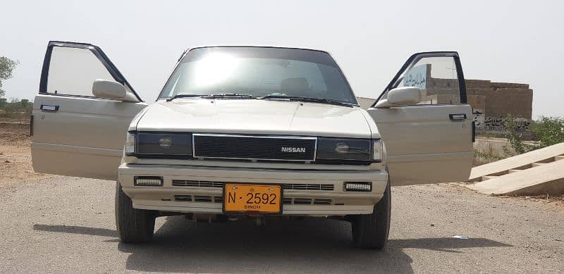 Nissan Sunny 1987 5