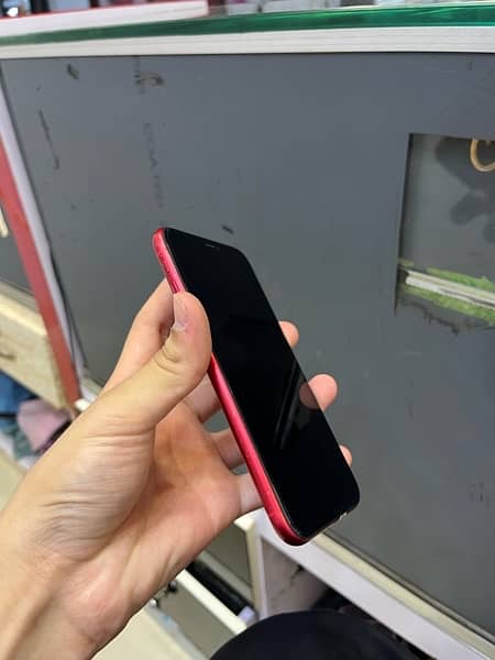 IPHONE 11 NON PTA 2