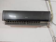 gree 1.5 ton DC inverter heat and cooling