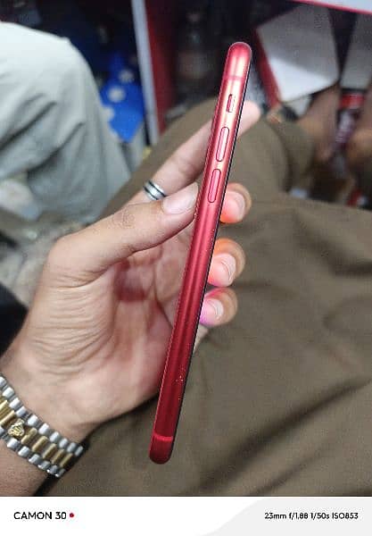 Apple iphone 11 red colour 64gb 97 percent battery health condition 2