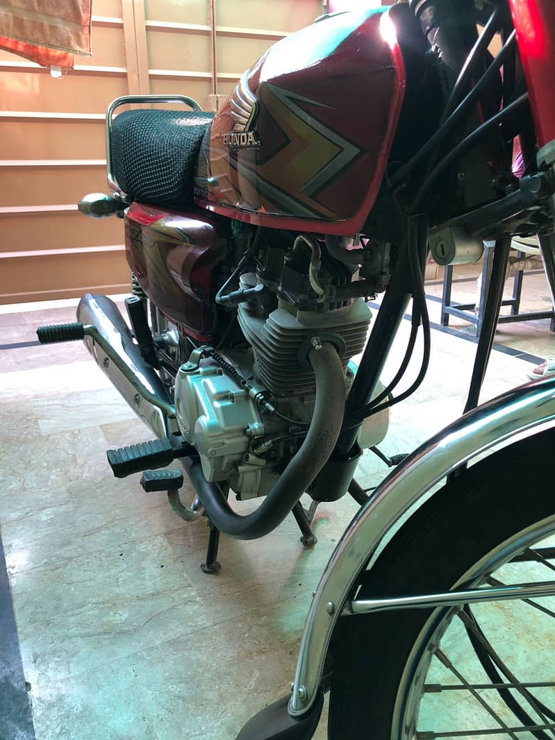 Honda 125 (lush condition) 8