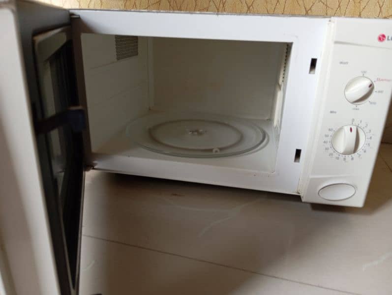 LG microwave 1