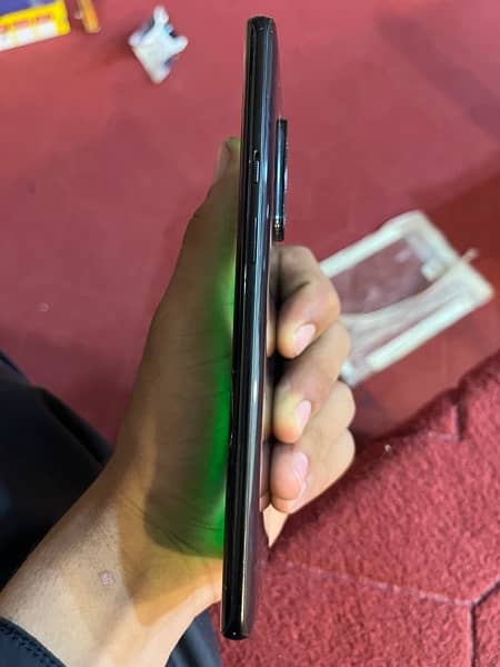 one plus 8pro 12+4/256 only kit sirf panel Ka issue hai 3