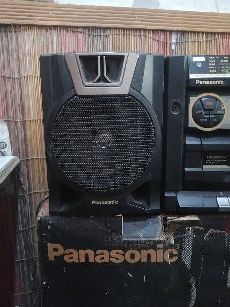 Panasonic original amplifier  speakers with box 1