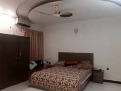 Well Maintain Corner 315 Yds Bungalow Gulshan E Iqbal Block 13D1 0