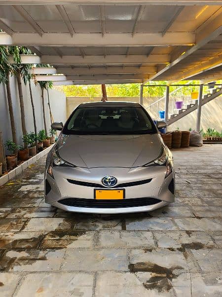 Toyota Prius S 2017 14