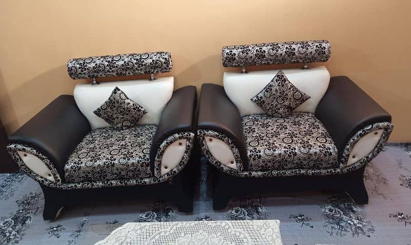 7 Seater Master Moltyfoam sofa in warranty 2