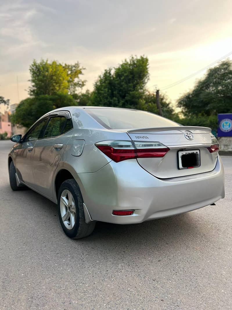 Toyota Corolla GLI 2016  Facelift  2019 1