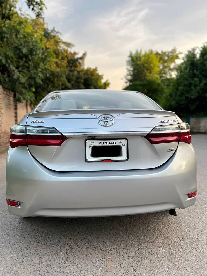 Toyota Corolla GLI 2016  Facelift  2019 3