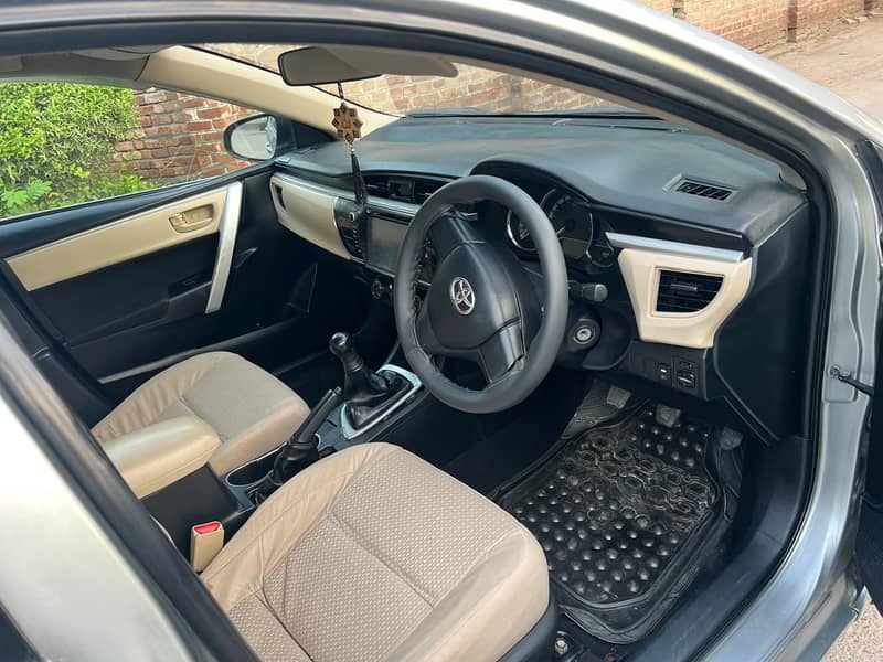 Toyota Corolla GLI 2016  Facelift  2019 5