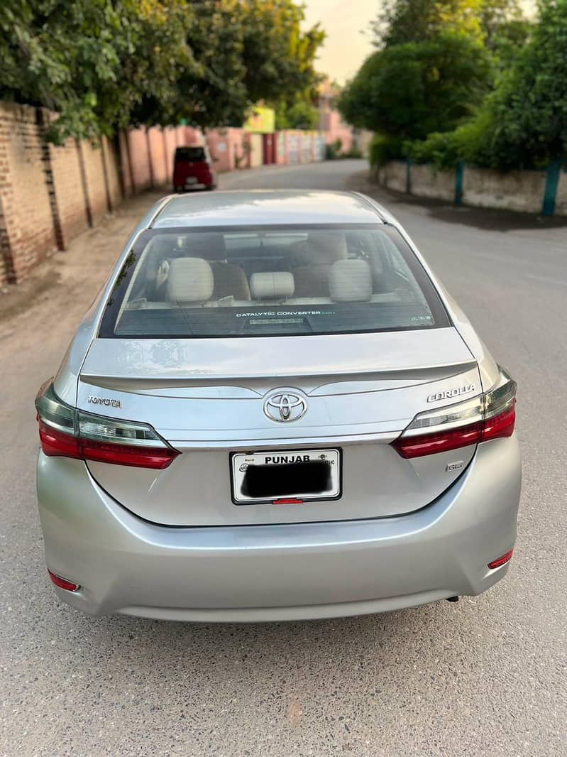 Toyota Corolla GLI 2016  Facelift  2019 7