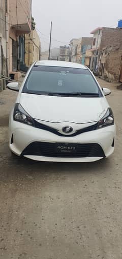 Toyota Vitz 2015