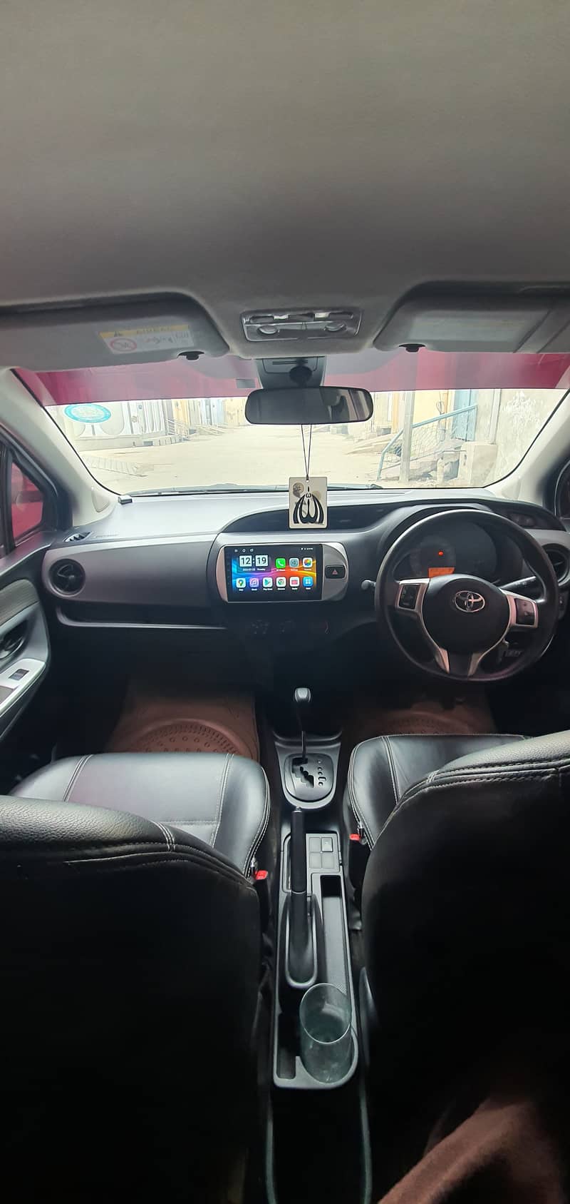 Toyota Vitz 2015 7