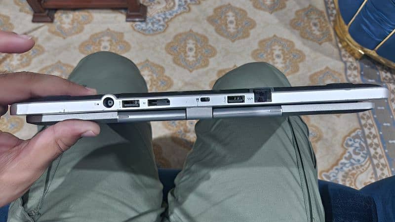 HP EliteBook Revolve 810 G1 3rd Generation. 5