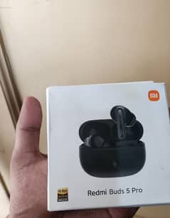 Redmi Buds 5 Pro.