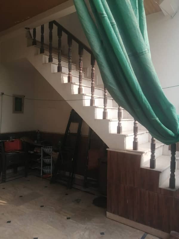 5 marla 2ble unit house for sale in Johar town near punjab collage 1