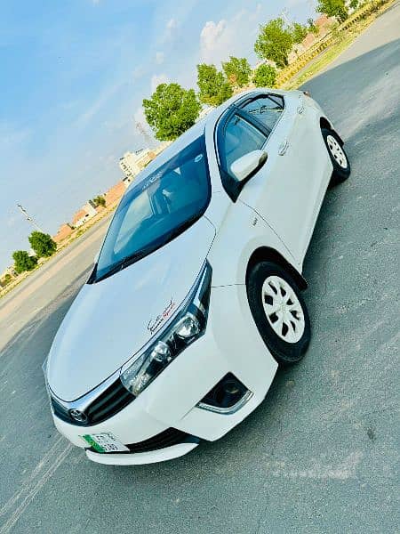 Toyota Corolla GLI 2016 ginian look like a good condition. 5