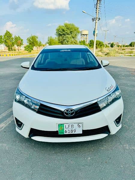 Toyota Corolla GLI 2016 ginian look like a good condition. 8