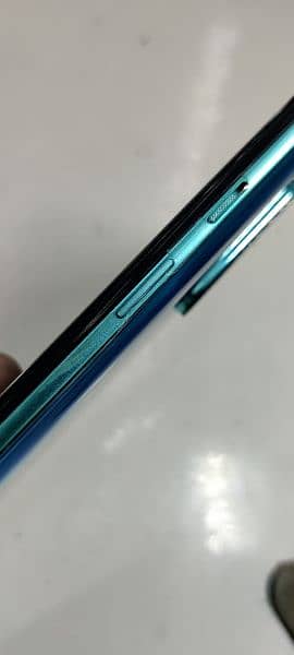 one plus 8pro 12/256  10/10 condition 7