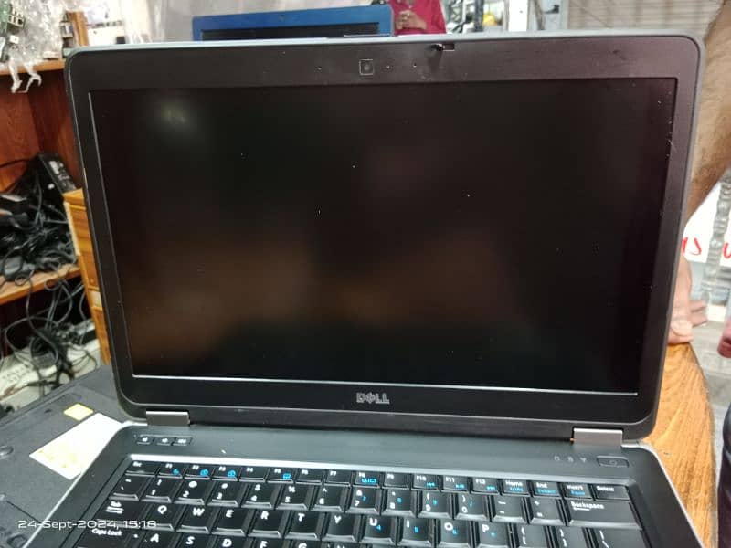 laptop Dell i5 4 generation 1